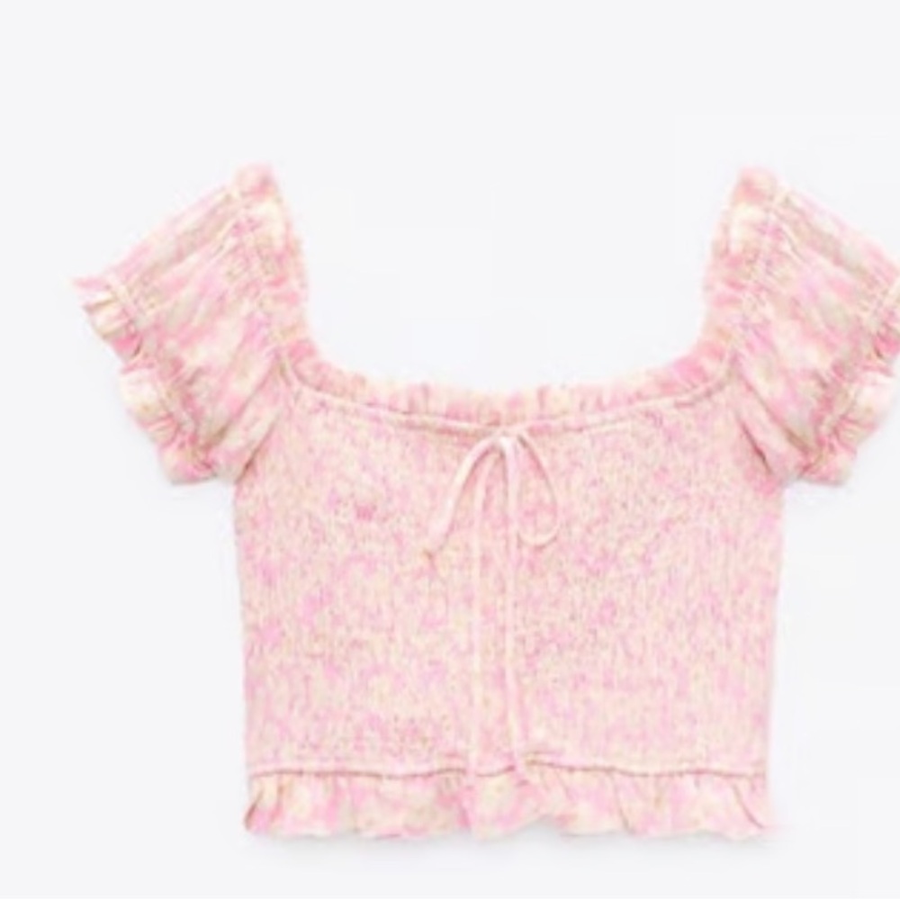 Zara pink floral crop top in EUC. Size Medium. Perfect for spring outfits. - Picture 2 of 6